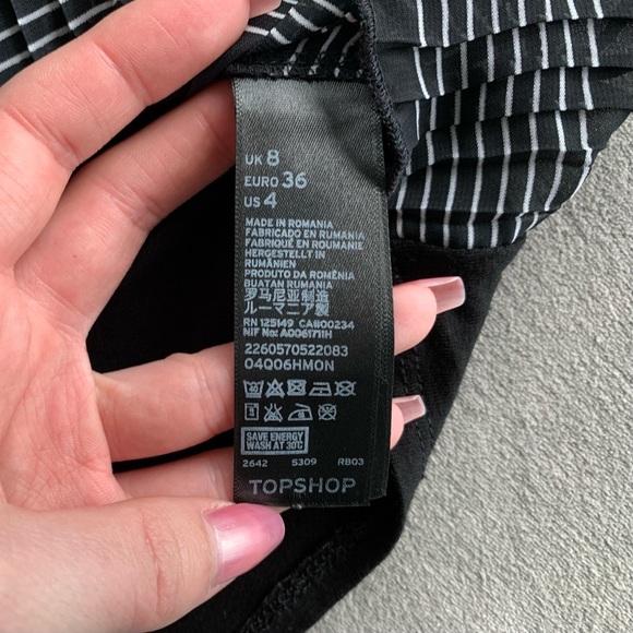 3 For $20 TOPSHOP Striped Off The Shoulder Top - Picture 5 of 7